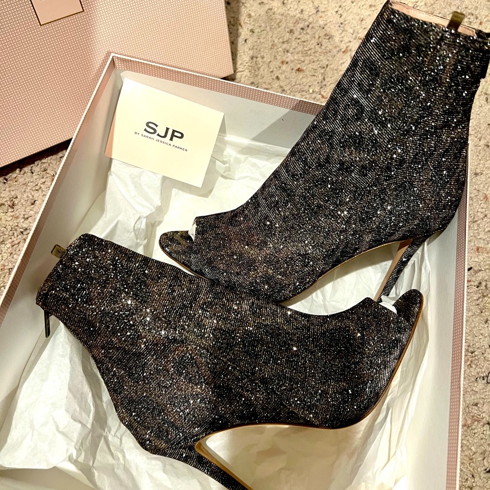 Sarah Jessica Parker bootie